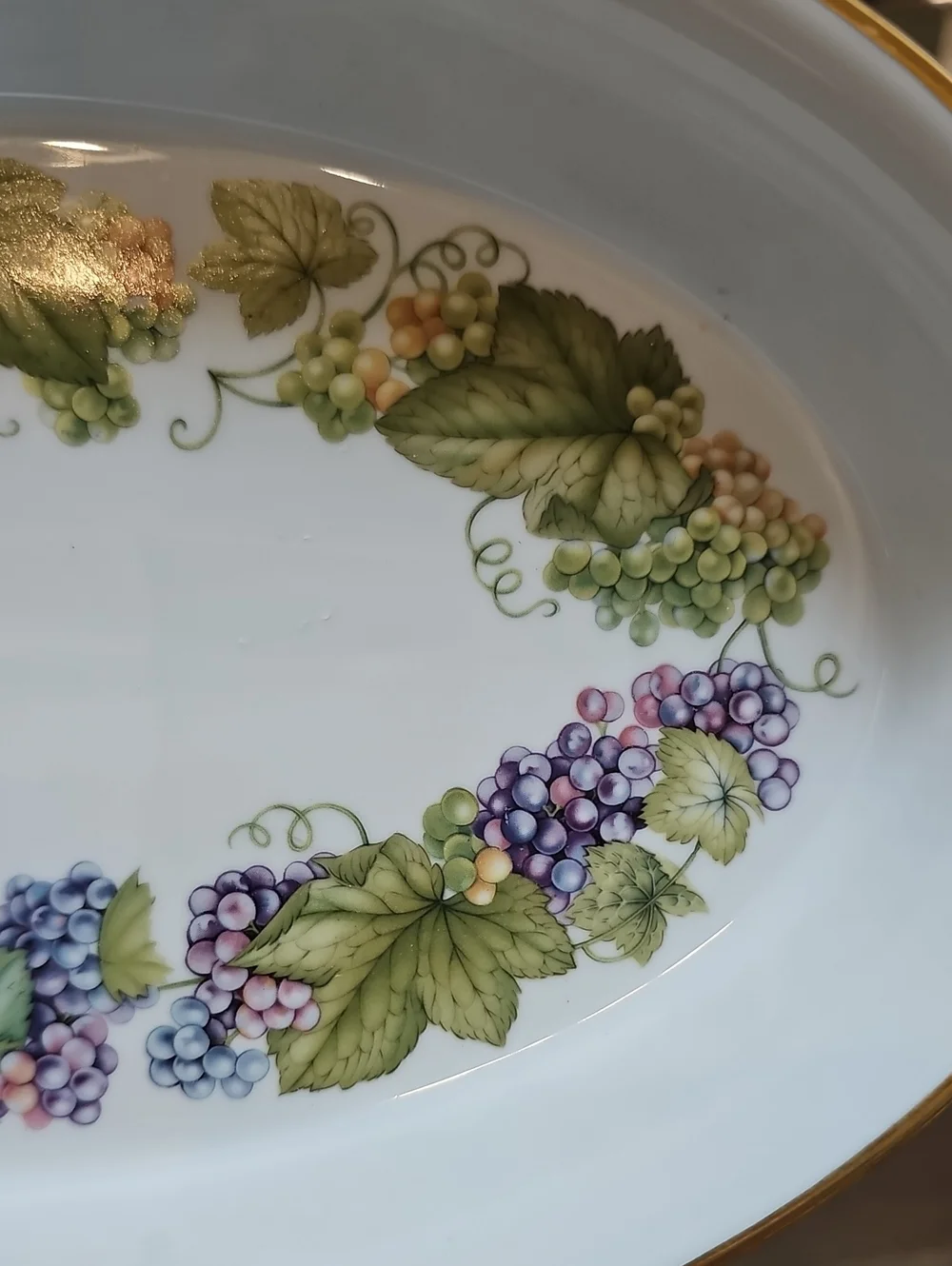 Royal Worcester Porcelain 11 Inch Oval Baker in Vine Harvest Pattern